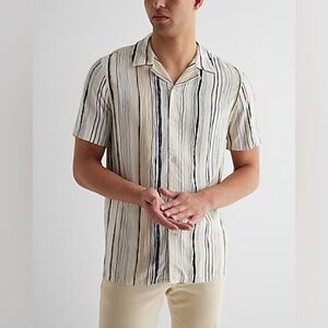 NWT Express Men’s Painted Stripe Rayon Short Sleeve Shirt